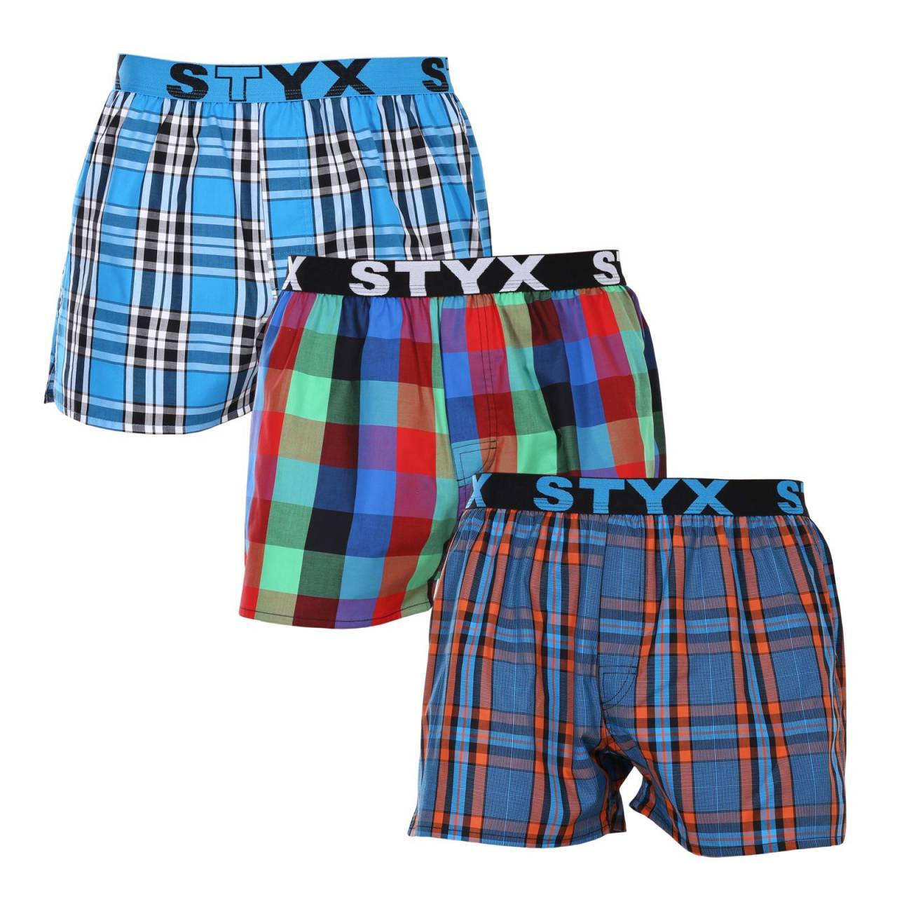 3PACK pánske trenky Styx športová guma viacfarebné (3B100710) S, trenírky.
Hľadáte šortky, ktoré v sebe spájajú štýl, pohodlie a prvotriednu kvalitu?
Vysokokvalitná bavlna pre dokonalé pohodlie
Šortky sú vyrobené z prvotriednej 100 % bavlny, ktorá je nielen mäkká na dotyk, ale aj úžasne priedušná.
Klasický strih a moderný vzhľad
Vďaka voľnému strihu sa v týchto šortkách budete cítiť úplne pohodlne, pretože poskytujú dostatok priestoru na prirodzený pohyb.
Prečo by ste určite mali vyskúšať šortky Styx

100 % bavlna pre maximálne pohodlie: Šortky sú vyrobené z vysokokvalitnej bavlny, ktorá je mäkká, priedušná a jemná k pokožke, čo zaručuje pohodlie počas celého dňa.
Športový tkaný elastický: Pevná, ale pohodlná guma s logom Styx drží šortky na mieste bez nepríjemného zarezávania alebo uvoľňovania.
Česká výroba a kvalitné spracovanie: Styx je tradičná česká značka, ktorá sa pýši precíznym spracovaním, odolnosťou a dlhou životnosťou výrobkov.

Česká značka Styx ponúka zábavu aj prvotriednu kvalitu
Spodnú bielizeň Styx si obľúbia najmä tí, pre ktorých je dôležitá individualita.
Ako sa starať o šortky Styx?
Aby ste si šortky udržali dlho v skvelej kondícii, odporúčame dodržiavať tieto tipy.

Pranie: Odporúčame prať pri teplote 30 °C, aby si bavlna zachovala svoju mäkkosť a farby zostali sýte.
Sušička: Sušenie v sušičke sa neodporúča, aby sa materiál nezrazil.
Žehlenie: Bavlnu je možné žehliť, ale odporúča sa nižšia teplota, aby nedošlo k poškodeniu látky.

Tip: Staňte sa expertom na údržbu spodnej bielizne vďaka radám v našom článku a doprajte svojim obľúbeným kúskom starostlivosť, ktorú si zaslúžia.