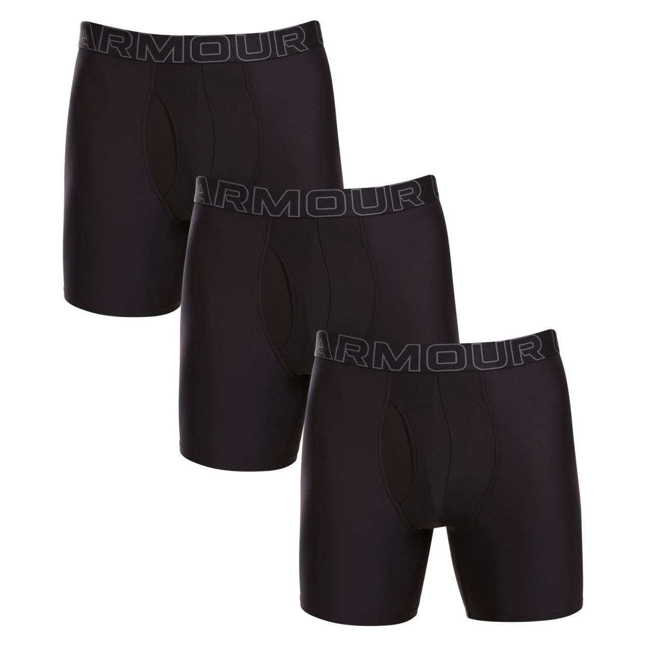 3PACK Moške boksarice Under Armour črne (1383878 001) XXL.
Pri izbiri spodnjega perila za aktiven življenjski slog ne smete sklepati kompromisov.
Funkcionalni material za vsak izziv
Boksarice so izdelane iz mešanice poliestra in elastana - ta kombinacija zagotavlja visoko vzdržljivost, lahkotnost in hitro odvaja vlago od telesa.
Prefinjeno oblikovanje, ki ohranja svojo obliko
Podaljšane noge preprečujejo zmečkanje in odrgnine, elastika z logotipom pa boksarice trdno drži na mestu in se nikjer ne izreže.
Zakaj bokserji Under Armour ne smejo manjkati v vaši garderobi

Funkcionalni material, ki odvaja vlago.
Daljše noge za udobje brez krčenja.
Tehnični kroj za svobodo gibanja.

Spodnje perilo Under Armour, ki vas podpira pri vseh dejavnostih
Spodnje perilo Under Armour je zasnovano tako, da vam zagotavlja življenjsko zmogljivost - in ni pomembno, ali se odpravljate na gorski vzpon ali na zahteven poslovni sestanek.
Kako skrbeti za boksarice Under Armour
Z malo nege boste z boksericami Under Armour ostali fit in pripravljeni na vsak dan.

Pralnica: Per je pri 30 °C.
Sušenje: Ni primeren za sušilni stroj.
Likanje: Ne likati.

Nasvet: Vaše najljubše spodnje perilo si zasluži nežno nego.