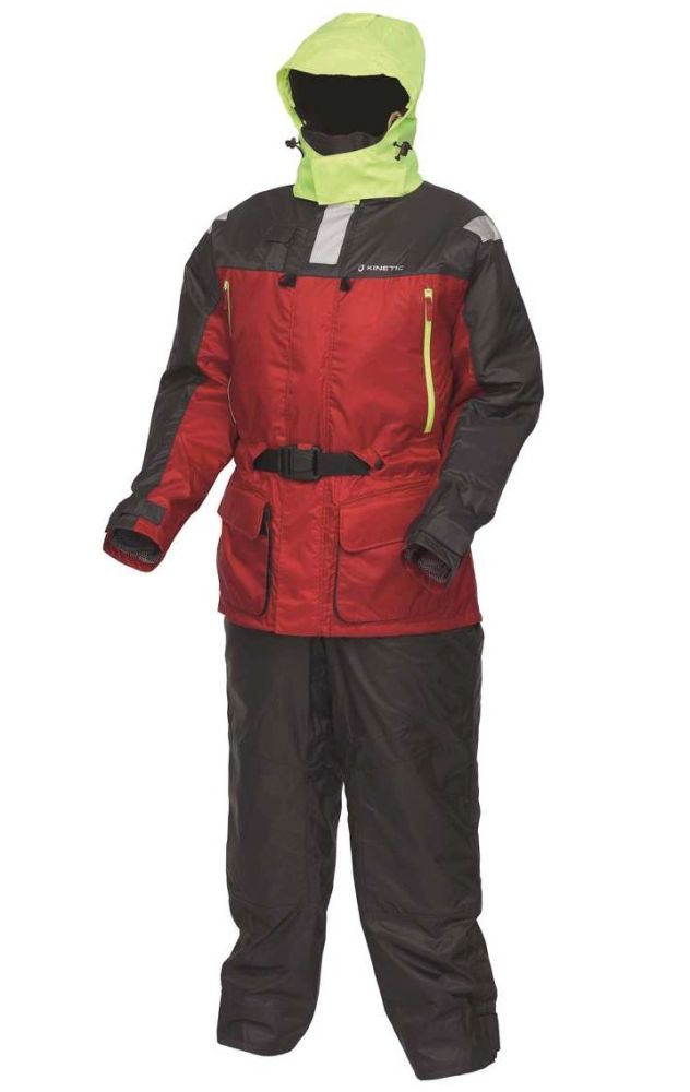 Kinetic plávajúci oblek guardian 2-dielny flotation suit red stormy - x-large.
 •Certifikované DS/EN ISO 12402-6 •Oxford Nylon 210D potiahnutý PU •Podlepené švy •100% vodotesný •4mm vysoký vztlak, ľahká EVA pena •Robustný hlavný zips •Silný bedrový pás s prackou ITW Nexus •Vysoko reflexná páska na ramenách a vpredu •Bezpečnostná píšťalka • Golier podšitý fleecom •Odnímateľná a nastaviteľná kapucňa •9 praktických vreciek •Zateplený do chladného prostredia •Výrazne žlté ramená, chrbát a kapucňa •Nastaviteľné traky s rýchloupínacími sponami •Regulácia na suchý zips na nohaviciach
