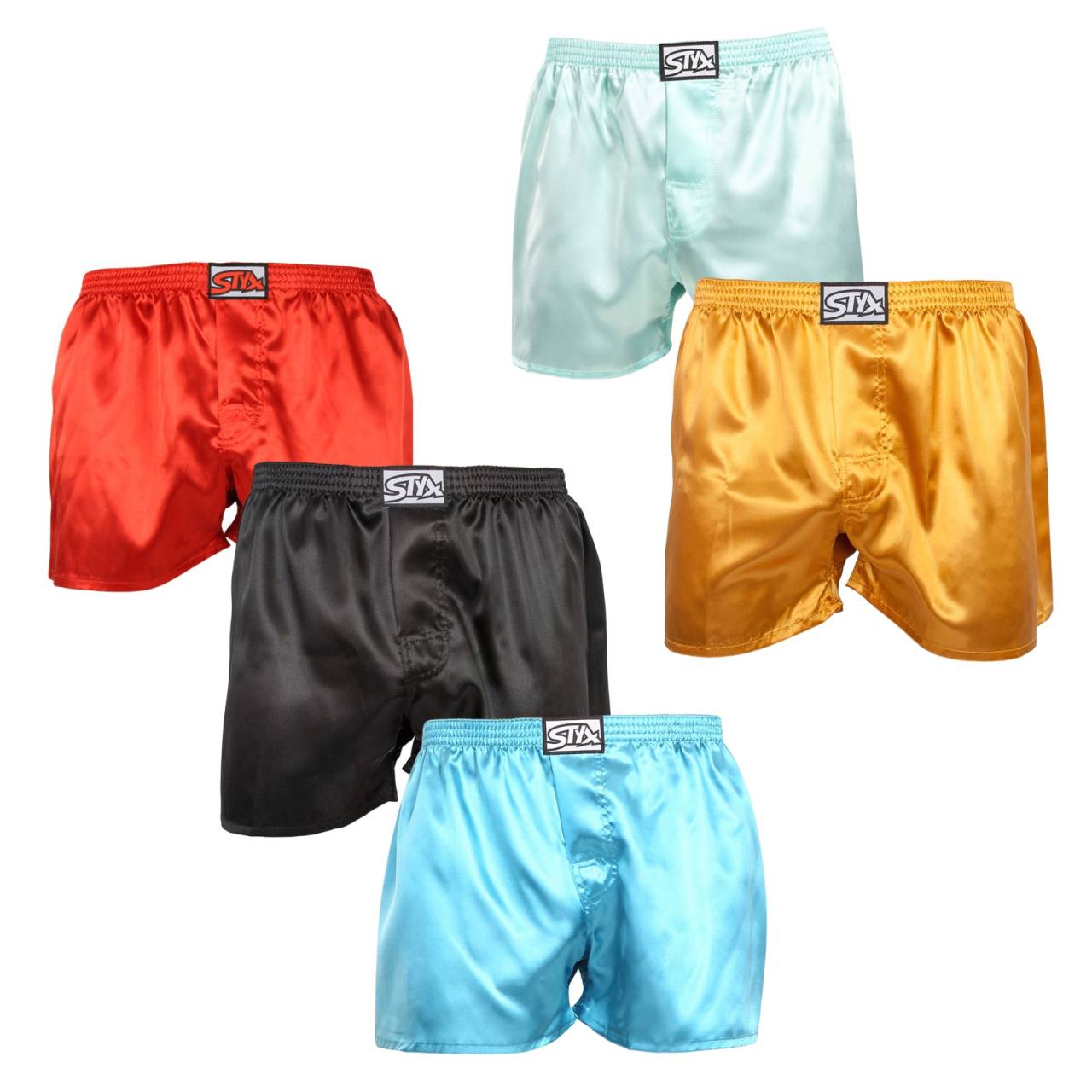 5PACK Calzones de hombre Styx goma clásica satin multicolor (5C0635072) XXL.
Experimenta la máxima comodidad con los pantalones cortos de satén para hombre Styx.
Material y mano de obra de primera calidad
Los pantalones cortos están hechos de satén de poliéster, lo que aporta varias ventajas clave.
Diseño moderno para hombres con estilo
El color con un ligero brillo confiere a estos shorts un aspecto atemporal y elegante.
Por qué no deben faltar en tu armario los shorts de satén Styx

Diseño elegante: Los diseños satinados aportan un estilo único.
Máximo confort: El material ligero y el corte holgado te mantienen cómodo todo el día.
Apoyo a la producción checa: Está comprando un producto con el sello de calidad de la República Checa.

La ropa interior Styx es una de las más populares
La marca checa Styx es conocida entre los clientes sobre todo por sus pantalones cortos con estampados novedosos en colores atrevidos.
¿Cómo debo cuidar mi short de satén Styx?
Para que te sientas cómodo con tus pantalones cortos favoritos el mayor tiempo posible, te recomendamos que sigas estos consejos.

Lavandería: Se recomienda lavar a 30 °C.
Secado: No se recomienda utilizar secadora.
Planchado: Si es necesario, puede planchar los calzoncillos a una temperatura más baja.

Consejo: Encontrar la prenda interior adecuada que se adapte perfectamente a ti puede ser todo un reto.
