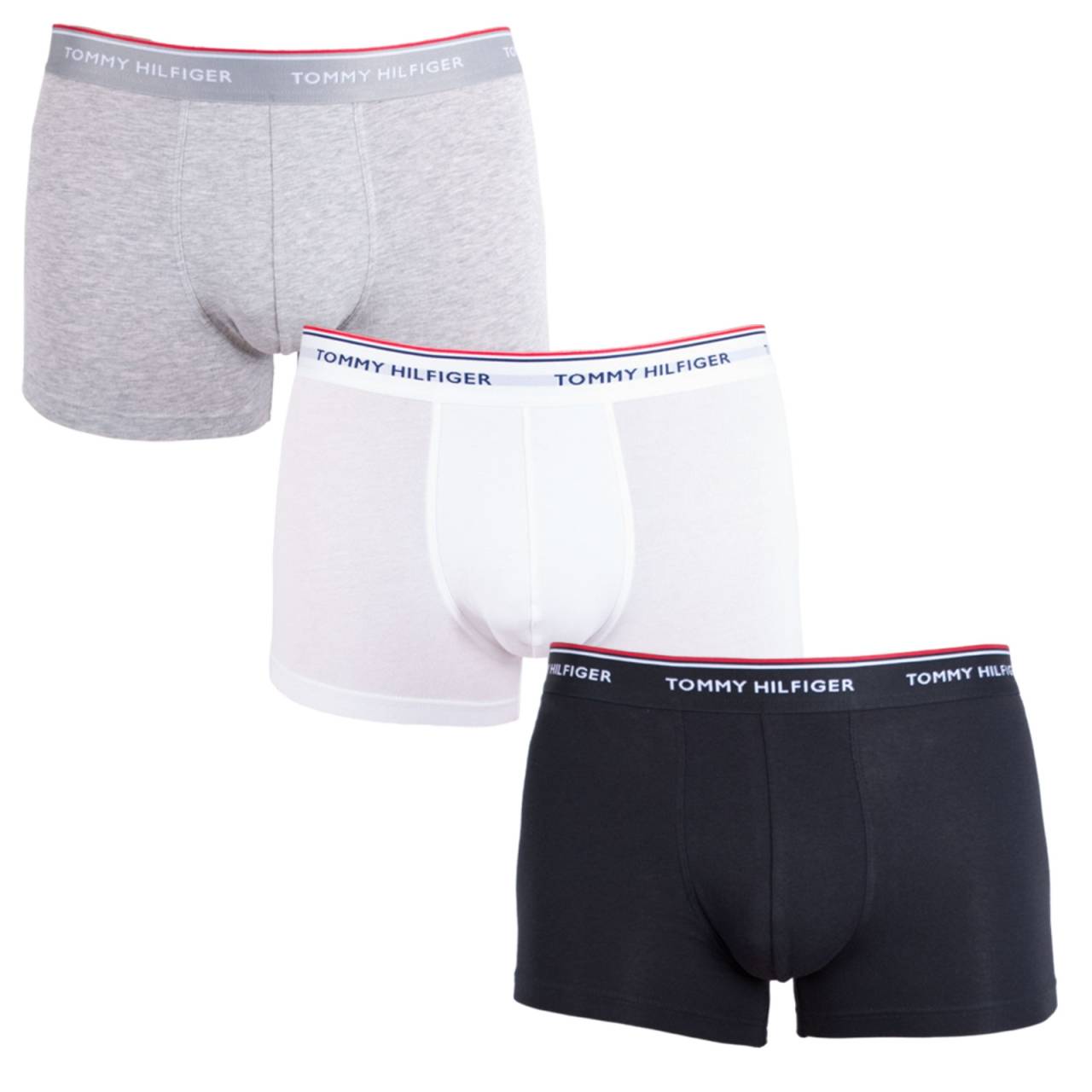 3PACK pánske boxerky Tommy Hilfiger viacfarebné nadrozmer (1U87905252 004) 3XL, trenky.
Doprajte si nadčasový štýl a špičkový komfort s pánskymi boxerkami od značky Tommy Hilfiger.
Prémiový materiál pre maximálne pohodlie
Boxerky Tommy Hilfiger sú vyrobené z jemnej, na dotyk veľmi príjemnej bavlny s prímesou elastanu, ktorý im dodáva pružnosť a dlhú životnosť.
Ikonyický štýl a precízny strih
Boxerky majú dlhšie nohavičky, ktoré sa nevyhrávajú a poskytujú dostatočné zakrytie a komfort.
Prečo by vám boxerky Tommy Hilfiger nemali chýbať

Prémiová bavlna s elastanom: Mäkká, priedušná a pohodlná na celodenné nosenie.
Dlhšie nohavičky a vyšívaný guma: Stabilita, štýl a žiadne rolovanie.
Elegantný a nadčasový dizajn: Skvelé na každodenné aj špeciálne príležitosti.

Spodná bielizeň Tommy Hilfiger je zárukou najvyššej kvality
Značka Tommy Hilfiger sa stala ikonou amerického obliekania pred takmer 40 rokmi a jej farebnosť v odtieňoch modrej, červenej a bielej je rozpoznateľná na prvý pohľad.
Ako sa starať o boxerky Tommy Hilfiger

Pranie: Per na 30 °C.
Sušenie: Boxerky možno sušiť v sušičke pri nízkej teplote.
Žehlenie: V prípade potreby je možné ich žehliť na nižšiu teplotu.

Tip: Nájdenie ideálneho kúsku spodnej bielizne môže byť niekedy náročné.