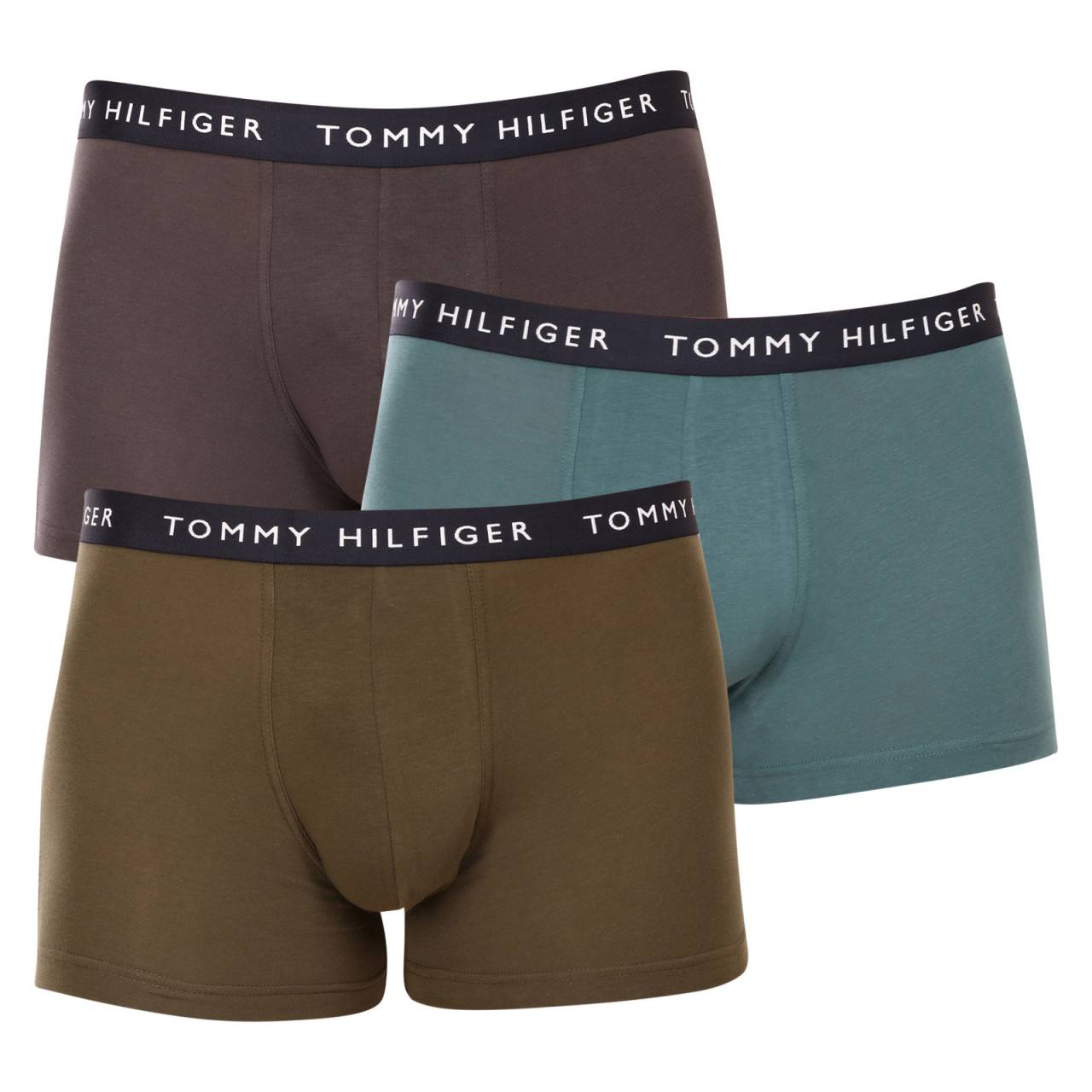 3PACK Moške boksarice Tommy Hilfiger večbarvne (UM0UM02203 0XX) XL.
Privoščite si brezčasen slog in vrhunsko udobje z moškimi boksericami Tommy Hilfiger.
Vrhunski material za maksimalno udobje
Boksarice Tommy Hilfiger so izdelane iz mehkega, na otip prijetnega bombaža z dodatkom elastana, ki jim daje prožnost in trpežnost.
Ikoničen slog in natančen kroj
Bokserji imajo daljše noge, ki se ne zvijajo, ter zagotavljajo zadostno pokritost in udobje.
Zakaj ne smete zamuditi boksaric Tommy Hilfiger

Vrhunski bombaž z elastanom: Mehke, zračne in udobne za celodnevno nošenje.
Daljše noge in elastičen pas: Stabilnost, slog in brez premikanja.
Elegantna in brezčasna zasnova: Odlično za vsak dan in posebne priložnosti.

Spodnje perilo Tommy Hilfiger je zagotovilo najvišje kakovosti
Blagovna znamka Tommy Hilfiger je pred skoraj 40 leti postala ikona ameriškega oblačenja, njena barvita paleta modre, rdeče in bele barve pa je prepoznavna že na prvi pogled.
Kako skrbeti za bokserje Tommy Hilfiger

Pralnica: Per pri 30 °C.
Sušenje: Bokserje lahko sušite v sušilnem stroju pri nizki temperaturi.
Likanje: Po potrebi jih lahko likate pri nižji temperaturi.

Nasvet: Iskanje popolnega spodnjega perila je včasih lahko izziv.
