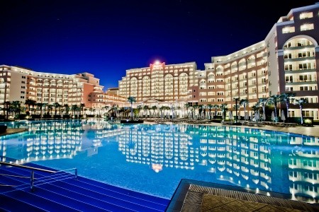 Bulharsko Slnečné Pobrežie Dit Majestic Beach Resort 4 dňový pobyt Ultra All inclusive Letecky Letisko: Praha August 2026 (24/08/26-27/08/26)