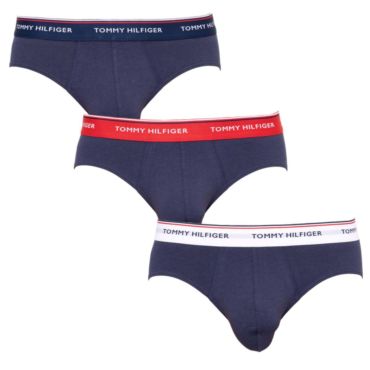 3PACK pánske slipy Tommy Hilfiger tmavo modré (1U87903766 904) M.
Vychutnajte si pohodlie, na ktoré sa môžete spoľahnúť každý deň, a zároveň štýl, ktorý je synonymom americkej elegancie.
Prémiový materiál pre vaše maximálne pohodlie
Slipy sú vyrobené z bavlny s prímesou elastanu, čo je osvedčená kombinácia pre spodnú bielizeň.
Nadčasový štýl pre milovníkov minimalizmu
Typický čistý dizajn značky Tommy Hilfiger je doplnený vytkávanou gumou s logom, ktorá pridáva slipom moderný a štýlový akcent.
Prečo by ste mali určite vyskúšať slipy Tommy Hilfiger

Prémiový materiál: Vysoký podiel bavlny pre prirodzený komfort a priedušnosť.
Ikona Tommy Hilfiger: Vytkávaná guma s logom dodáva štýlový a moderný vzhľad.
Univerzálne použitie: Ideálny strih pre každú príležitosť, od každodenného nosenia až po šport.

Spodná bielizeň Tommy Hilfiger je zárukou najvyššej kvality
Značka Tommy Hilfiger sa stala ikonou amerického obliekania pred takmer 40 rokmi a jej farebnosť v odtieňoch modrej, červenej a bielej je rozpoznateľná na prvý pohľad.
Ako sa starať o slipy Tommy Hilfiger
Aby vám spodná bielizeň dlho slúžila, odporúčame dodržiavať nasledujúce pokyny.

Pranie: Slipy perte na 40 °C.
Sušenie: Slipy môžete sušiť v sušičke, ale odporúčame šetrný program a nižšiu teplotu, aby sa predĺžila životnosť materiálu.
Žehlenie: Slipy je možné žehliť, ale vždy používajte nižšiu teplotu a ideálne žehlite naruby.

Tip: Tvoje obľúbené spodné prádlo si zaslúži jemné zaobchádzanie.