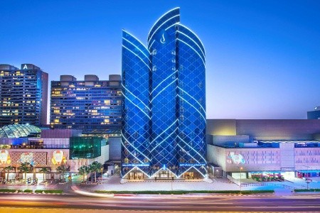 Spojené arabské emiráty Dubaj City Seasons Towers 8 dňový pobyt Plná penzia Letecky Letisko: Praha jún 2022 (15/06/22-22/06/22)