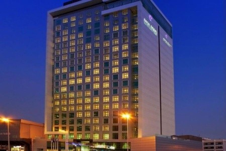 Spojené arabské emiráty Dubaj Park Regis Kris Kin Hotel 8 dňový pobyt Raňajky Letecky Letisko: Praha august 2022 (25/08/22- 1/09/22)