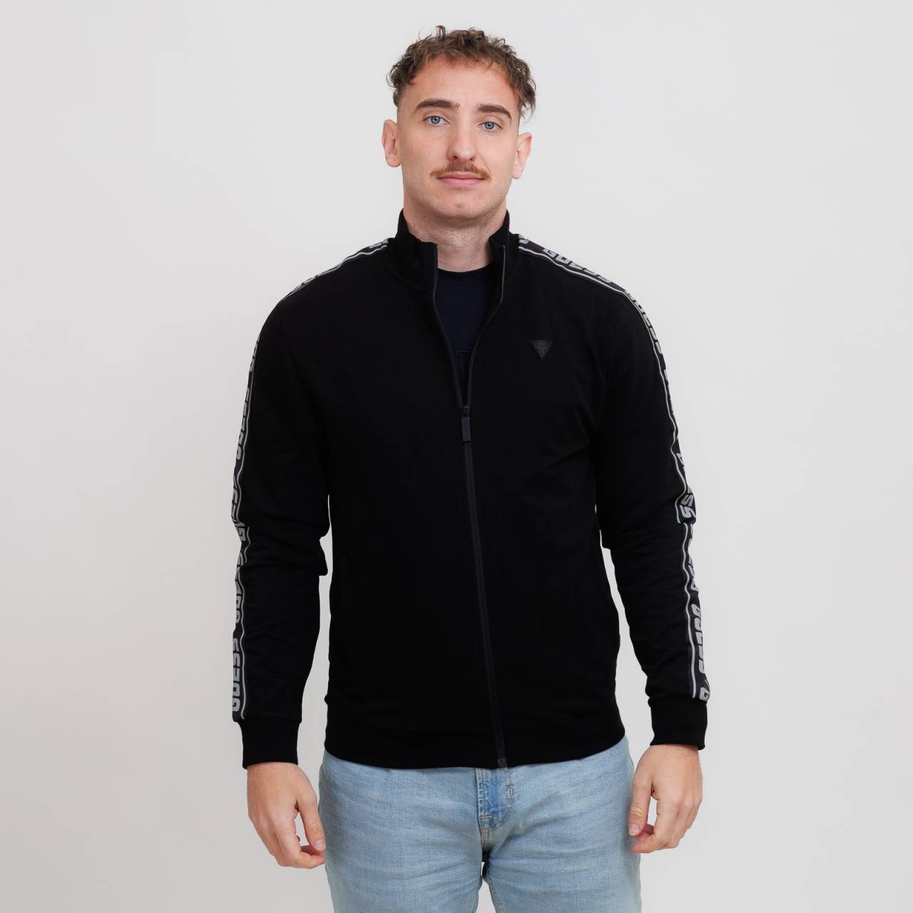 Guess mickey full zip sweatshirt l.