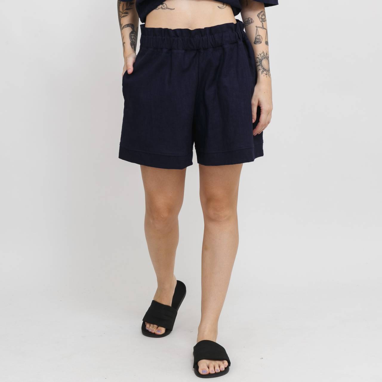 SPOLU label Shorts July XL.