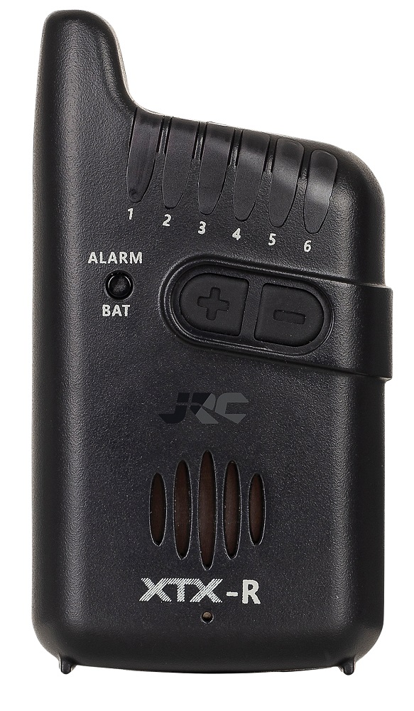 Jrc príposluch radar xtx receiver.
 Veľmi spoľahlivý príjem a zobrazenie záberu až zo 6 signalizátorov.
 Moderná elektronika je napájaná 2x AAA batériami a zároveň má signalizáciu stavu batérie, ktoré s predstihom informuje o nutnosti výmeny batérie.
 Špecifikácia: •zapnutie a vypnutie •nastavenie hlasitosti •funkcia vibrácií •možnosť pridať až 6 signalizátorov • dosah 150 m •indikátor nutnosti výmeny batérie • dlhá životnosť batérií •rozmery: 8 x 4,5 x 2,5 cm
