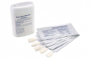 Zebra 105999-704 ZXP 7 cleaning kit.