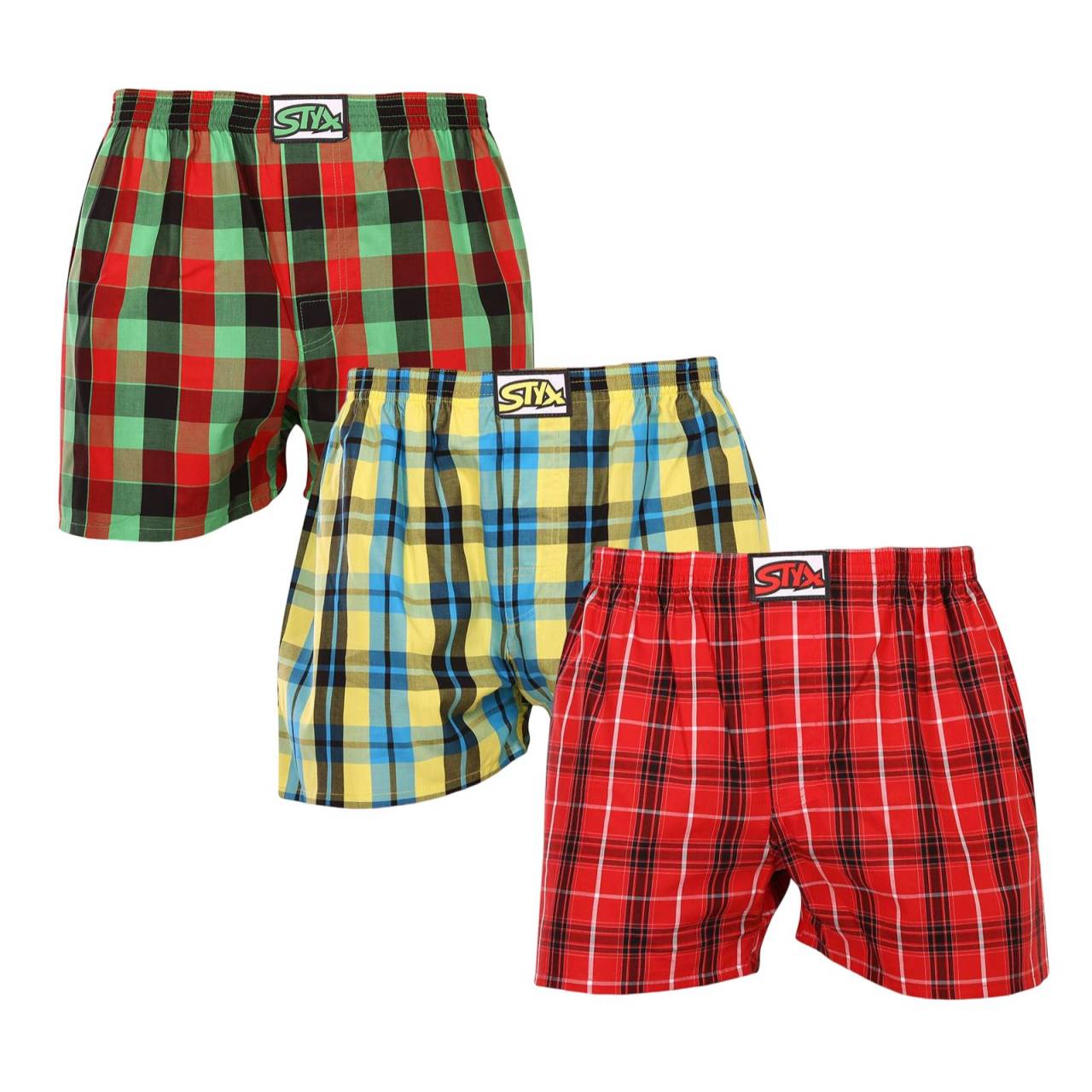 3PACK pánske trenky Styx klasická guma viacfarebné (3A093138) M, trenírky.
Doprajte si štýl a pohodlie s pánskymi šortkami Styx v pestrých farbách a originálnom dizajne.
Mäkký materiál pre celodenné pohodlie
Šortky Styx sú vyrobené zo 100 % bavlny, ktorá ponúka mäkkosť a priedušnosť aj pri celodennom nosení.
Originálny dizajn a pohodlné nosenie
Šortky Styx vnesú do vášho šatníka hravosť a jedinečný štýl vďaka odvážnym farbám a originálnym potlačiam.
Prečo si zaobstarať šortky Styx?

Vyrobené v Českej republike s dôrazom na kvalitu a precíznosť.


Materiál zo 100 % bavlny pre mäkkosť a pohodlie.


Originálne a zábavné vzory, ktoré vás odlíšia.

Kvalita z Českej republiky, to je spodná bielizeň Styx
Spodná bielizeň Styx sa kompletne vyrába v Českej republike.
Ako sa starať o šortky Styx
Ak chcete zachovať kvalitu a pohodlie svojich šortiek, postupujte podľa týchto pokynov:

Pranie: Perte pri maximálnej teplote 30 °C, aby ste zachovali intenzívne farby a mäkkosť bavlny.


Sušenie: Neodporúčame sušenie v bubnovej sušičke, radšej ich nechajte voľne uschnúť na vzduchu.


Žehlenie: Šortky môžete žehliť pri nízkej teplote, aby mali hladký vzhľad.

Tip: Staňte sa expertom na údržbu spodnej bielizne vďaka tipom v našom článku a doprajte svojim obľúbeným kúskom starostlivosť, akú si zaslúžia.