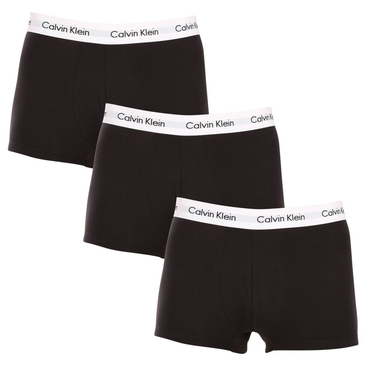 3PACK Herren Klassische Boxershorts Calvin Klein schwarz (U2664G-001) L.
Dieses Set schwarzer Calvin Klein Herren-Boxershorts bietet nicht nur absoluten Komfort, sondern auch zeitlosen und modernen Stil.
Hochwertiges Material für den täglichen Gebrauch
Die Calvin Klein Boxershorts sind aus hochwertiger Baumwolle mit einem Hauch von Elastan gefertigt, was Weichheit, Atmungsaktivität und Flexibilität garantiert.
Kürzere Slips für maximale Bewegungsfreiheit
Calvin Klein Boxershorts haben kürzere Beine und sind damit die ideale Wahl für alle, die mehr Bewegungsfreiheit und minimale Einschränkungen bevorzugen.
Vorteile, die Sie jeden Tag schätzen werden

Atmungsaktive Baumwolle: Hält Sie den ganzen Tag über frisch.


Flexibilität dank Elastan: Die Boxershorts passen sich perfekt an Ihren Körper an und schränken die Bewegungsfreiheit nicht ein.


Stilvoll gewebter Gummi: Das Calvin Klein-Logo verleiht den Boxershorts einen zeitlosen Look.

Calvin Klein Unterwäsche verleiht Ihnen einen einzigartigen Stil
Calvin Klein Herrenunterwäsche gehört zu den Aushängeschildern der Modeindustrie.
Pflegehinweise für Calvin Klein Boxershorts
Damit die Boxershorts lange ihre Qualität und ihren Komfort behalten, empfehlen wir, die folgenden Richtlinien zu beachten:

Wäscherei: Waschen Sie die Boxershorts bei 30°C, um die Weichheit des Materials zu erhalten.


Trocknen: Kann bei niedrigen Temperaturen im Wäschetrockner getrocknet werden.


Bügeln: Boxershorts müssen nicht gebügelt werden.

Tip: Es kann schwierig sein, die richtige Unterwäsche zu finden, die perfekt sitzt.