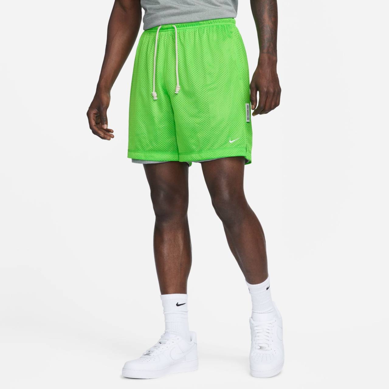 Nike Dri-FIT Standard Issue M.