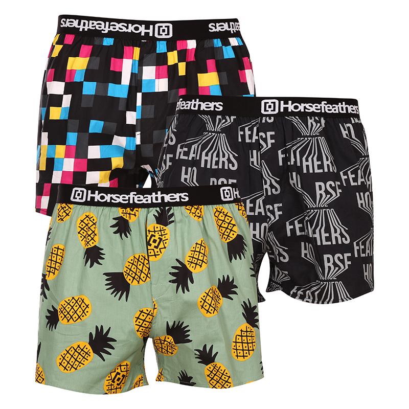 3PACK Herren Boxershorts Horsefeathers Frazier Bundle 4 (AM096F) M.
Zeigen Sie Ihren Stil und Ihren Sinn für Humor mit den Horsefeathers Shorts für Männer.
Hochwertiges Material für perfekten Komfort
Die Horsefeathers-Shorts bestehen aus 100 % Baumwolle, was bedeutet, dass sie sich angenehm auf der Haut anfühlen.
Originelles Design und bequeme Passform
Jedes Paar Shorts zeichnet sich durch einen einzigartigen Druck aus, der Ihrer Garderobe Stil und modernes Flair verleiht.
Warum lieben Sie diese Shorts?

Originelle Drucke, die jeden Tag zum Vergnügen machen.


Bequemes Material und lockere Passform für ganztägigen Komfort.


Qualitätshandwerk von Horsefeathers, einer Marke, die für Stil und Zuverlässigkeit steht.

Horsefeathers Shorts für Männer haben Stil
Das Wort 