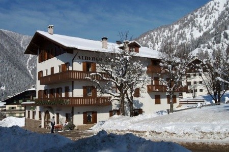 Taliansko Dolomity Superski Stella Alpina (Falcade) 8 dňový pobyt Polpenzia Vlastná december 2022 ( 5/12/22-12/12/22)