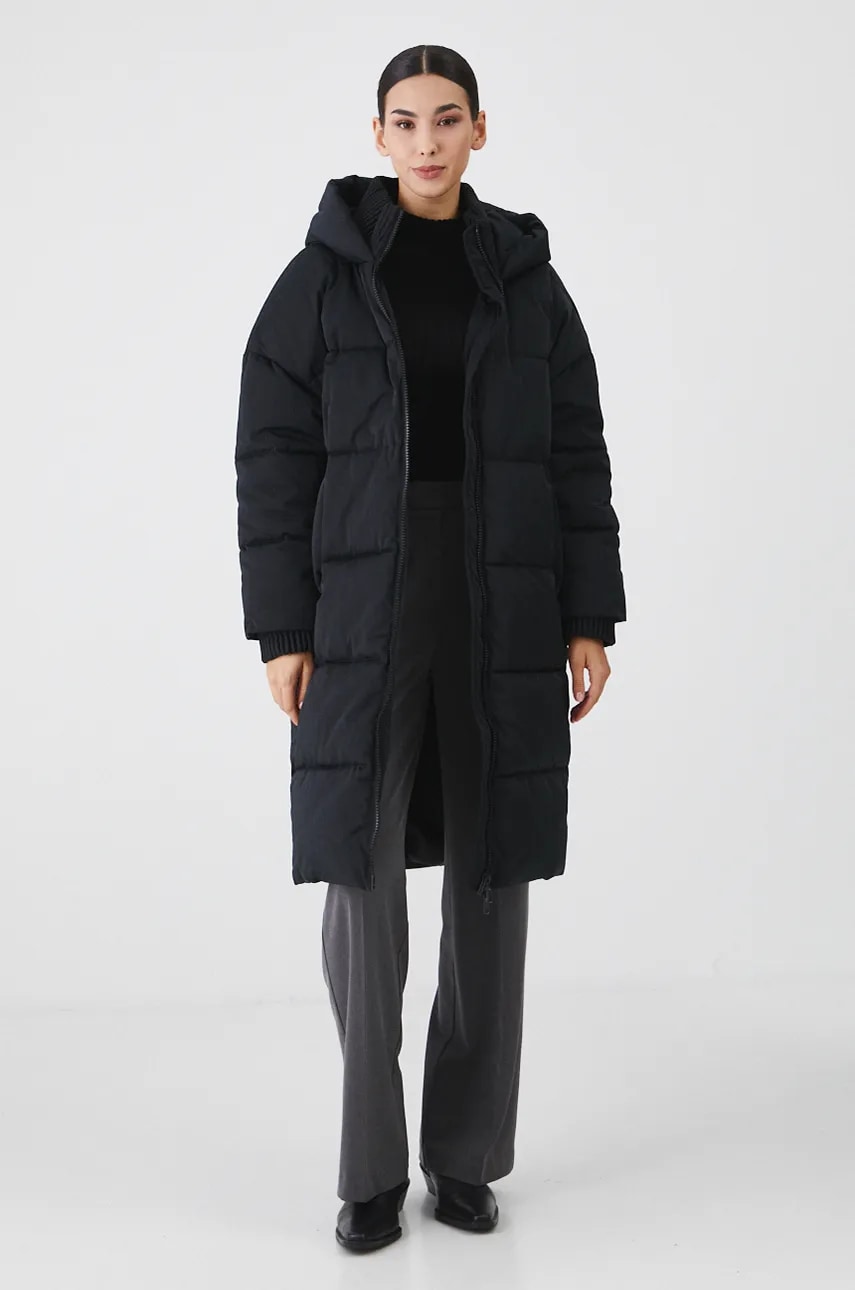 Kabát Medicine dámsky, čierna farba, zimný, oversize.