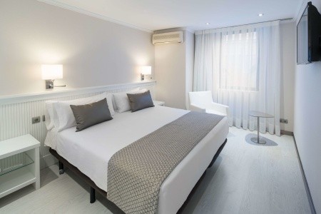 Španielsko Barcelona Catalonia Roma 4 dňový pobyt Raňajky Letecky Letisko: Viedeň February 2026 (18/02/26-21/02/26)