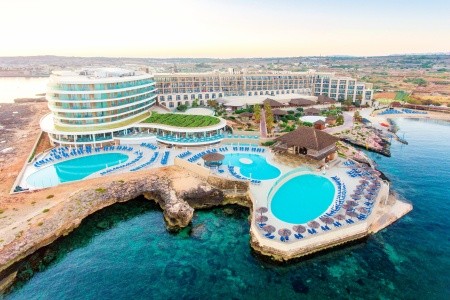 Malta Mellieha Ramla Bay 8 dňový pobyt Polpenzia Letecky Letisko: Bratislava August 2026 (30/08/26- 6/09/26)
