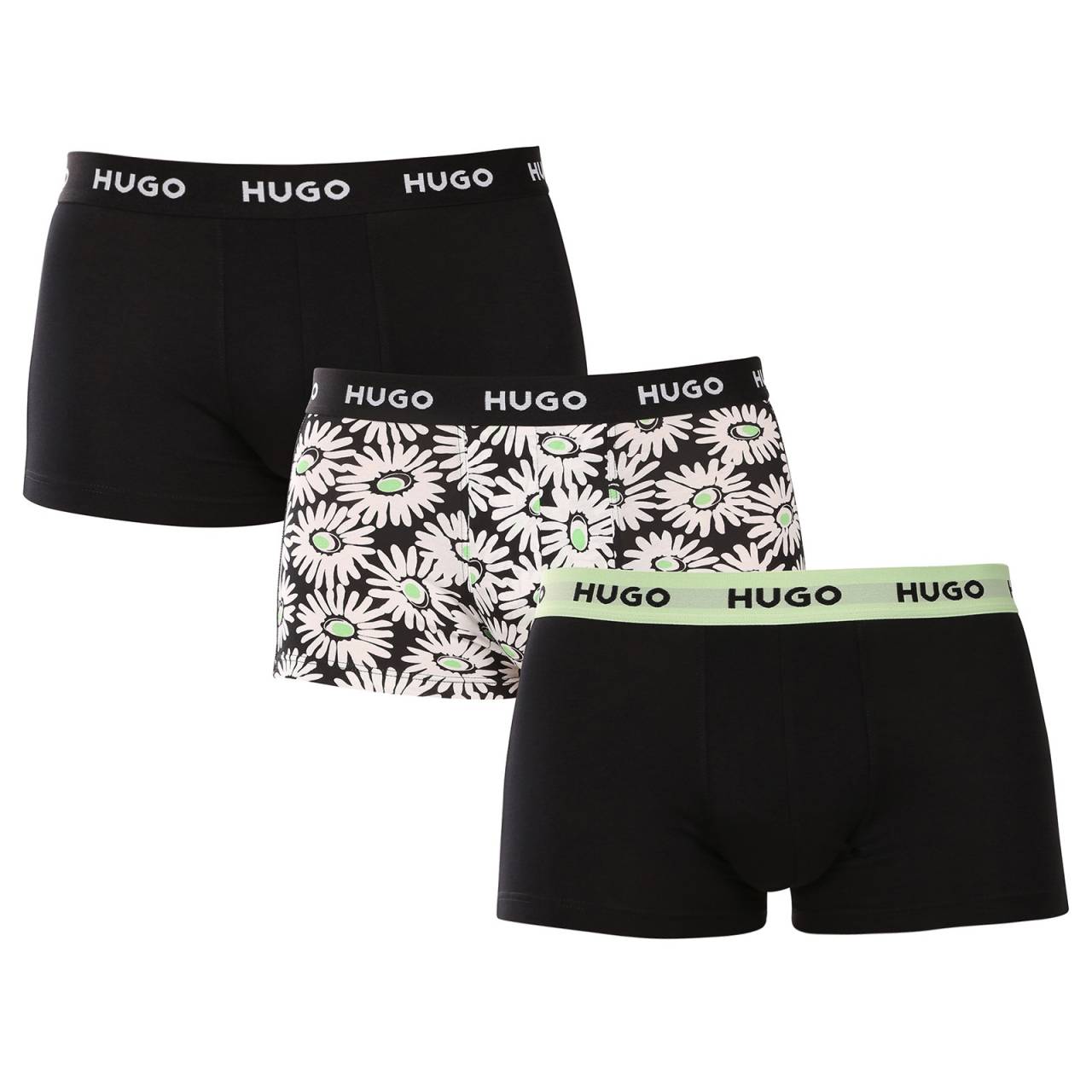 3PACK muške bokserice HUGO višebojan (50532550 985) L.
Odlučite se za bezvremensku eleganciju i vrhunsku udobnost s HUGO muškim boksericama.
Materijal koji se savršeno prilagođava vama
Kombinacija visokokvalitetnog pamuka s dodatkom elastana osigurava optimalnu kombinaciju udobnosti i fleksibilnosti.
Stil koji govori sam za sebe
Smirujuća shema boja prikladna je za sve muškarce kojima ne smeta ekscentričnost.
Zašto ćete voljeti HUGO bokserice

Vrhunski materijal u kombinaciji pamuka i elastana.
Elegantni dizajn u klasičnim bojama.
Kraće hlače za veću udobnost.

Hugo donje rublje za ljubitelje udobnosti i luksuza
Marka donjeg rublja Hugo pripada obitelji odjeće Hugo Boss i ističe se jednako visokokvalitetnim materijalima i preciznom izradom.
Kako se brinuti za HUGO bokserice
Kako bi vam omiljene bokserice dulje trajale, preporučujemo da slijedite ove savjete.

Pranje: Olovka je na temperaturi od 40 °C.
Sušenje: Bokserice možete sušiti u sušilici na nježnom ciklusu.
Peglanje: Ako je potrebno, peglajte ih naopačke na nižoj temperaturi.

Savjet: Postanite stručnjak za održavanje donjeg rublja zahvaljujući savjetima u našem članku i pružite svojim omiljenim komadima njegu koju zaslužuju.