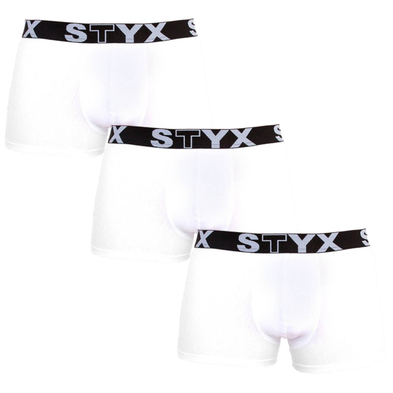 3PACK pánske boxerky Styx športová guma nadrozmer biele (R10616161) 3XL, trenky.
Doprajte si pohodlie, ktoré vydrží celý deň, s pánskymi boxerkami Styx v klasických farbách.
Kvalitný materiál pre maximálne pohodlie
Boxerky sú vyrobené z prvotriednej zmesi bavlny a umelých vlákien.
Praktický dizajn a česká precíznosť
Boxerky Styx majú kratšie nohavice, ktoré sa nikde nezhrňujú a poskytujú maximálnu voľnosť pohybu.
Prečo si vybrať boxerky Styx

Česká kvalita: navrhnuté a vyrobené v Českej republike, čo zaručuje najvyššiu kvalitu spracovania.
Prémiové materiály: kombinácia bavlny, modalu a elastanu pre maximálne pohodlie.
Univerzálny dizajn: kratšie nohavičky a štýlová športová guma na každú príležitosť.

Spodná bielizeň Styx je jednou z najobľúbenejších
Česká značka Styx je medzi zákazníkmi známa najmä vďaka svojej spodnej bielizni s neotrelými vzormi vo výrazných farbách.
Ako sa mám starať o svoje boxerky Styx?

Perte ich pri teplote 30 °C s jemným pracím prostriedkom, aby bol materiál stále mäkký a príjemný.
Sušenie: Sušička sa neodporúča, boxerky sušte voľne na vzduchu, aby si zachovali svoj tvar.
Žehlenie: V prípade potreby žehlite pri nízkej teplote, aby si materiál zachoval svoju mäkkosť.

Tip: Staňte sa expertom na údržbu spodnej bielizne vďaka tipom v našom článku a doprajte svojim obľúbeným kúskom starostlivosť, ktorú si zaslúžia.