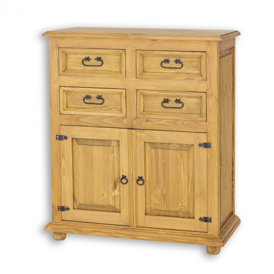 Sedliacka komoda z masívu com 07 - k13 bielená borovica.

 

Sedliacky nábytok z masívu ponúkame v niekoľkých odtieňoch morenia, od svetlo bielej až po temne čiernu.

 

Aj tento sedliacky nábytok je ručne vyrábaný a pri jeho výrobe je kladený veľký dôraz na detaily spracovania.

 

Z dôvodu výroby sedliackeho nábytku na zákazku, sme nútení požadovať od zákazníka zálohu v minimálnej výške 500 - 1000 Kč podľa hodnoty nábytku.