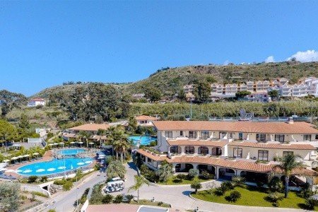 Taliansko Kalábria Scoglio Del Leone 11 dňový pobyt Polpenzia Letecky Letisko: Praha September 2026 (15/09/26-25/09/26)