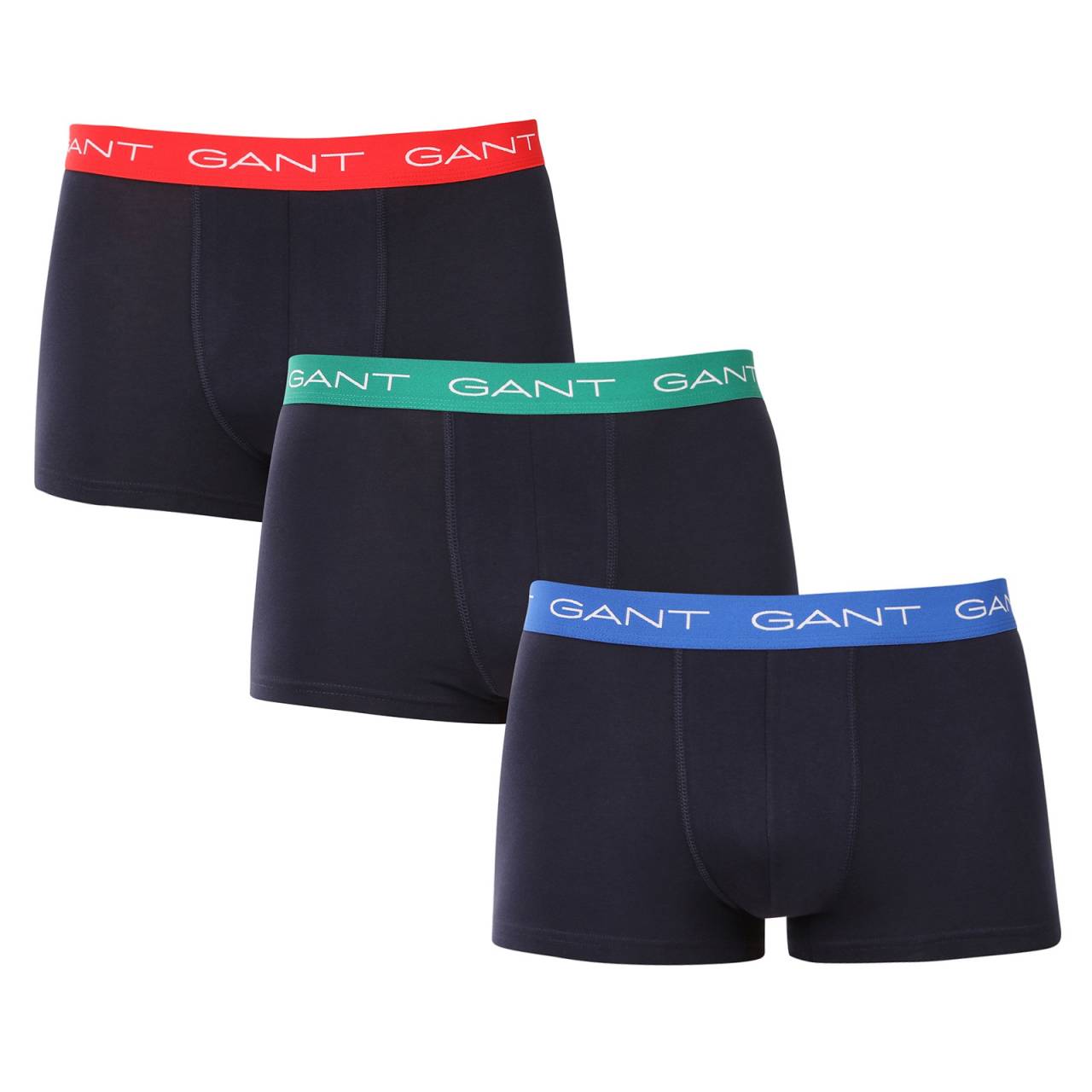 3PACK pánske boxerky Gant tmavo modré (902513003-433) L, trenky.
Stavte na pohodlie a nadčasový vzhľad s pánskymi boxerkami GANT v nadčasovej farebnej kombinácii.
Prvotriedny materiál pre každodenné pohodlie
Boxerky sú vyrobené z kvalitnej zmesi bavlny a elastanu.
Moderný dizajn do práce aj na večerné rande
Jednoduchý dizajn dopĺňa vytkávaná guma v páse s logom GANT, ktorý je mäkký a netlačí.
Prečo by ste určite mali vyskúšať boxerky GANT

Kvalitný materiál a pohodlný strih:Mäkká bavlna s elastanom zaručuje pohodlie a skvelý strih.
Štýlový minimalistický dizajn: Klasické farebné prevedenie a vyšívané elastické logo pôsobia elegantne a moderne.
Univerzálnosť: Ideálne na každodenné nosenie, do práce, na šport aj na voľný čas.

Spodná bielizeň GANT pre štýlových mužov
Od roku 1949 je značka GANT synonymom precízneho remeselného spracovania a kvalitných materiálov.
Ako sa starať o pánske boxerky GANT
Aby vám spodná bielizeň dlho vydržala v skvelom stave, odporúčame dodržiavať tieto tipy.

Perte: Per ich pri maximálnej teplote 40 °C.
Sušenie: Boxerky môžeš sušiť v sušičke - odporúčame nastaviť šetrný program na nižšiu teplotu.
Žehlenie: Ak je to potrebné, môžeš ich žehliť na nízku teplotu, ideálne naruby.

Tip: Nájsť ten správny kus spodnej bielizne, ktorý vám dokonale padne, môže byť náročné.
