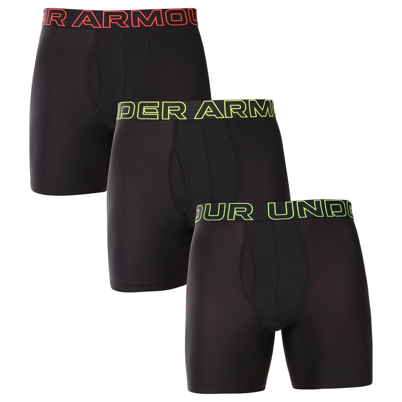 3PACK pánske boxerky Under Armour čierné (1383884 005) 5XL, trenky.
Pripravte sa na maximálne pohodlie pri každom pohybe.
Funkčný materiál, ktorý vás udrží v suchu
Boxerky Under Armour sú vyrobené zo zmesi polyesteru a elastanu.
Moderný dizajn a pohodlný strih pre každú príležitosť
Boxerky Under Armour kombinujú štýlový dizajn a športový vzhľad.
Prečo vyskúšať boxerky Under Armour

Rýchloschnúci materiál, ktorý odvádza pot, ideálny pre šport.
Dlhšie nohavice a ergonomický strih pre dokonalé pohodlie.
Vyšívaná guma s logom Under Armour – štýl a funkčnosť v jednom.

Spodná bielizeň Under Armour pre aktívny životný štýl
Značku Under Armour založil bývalý americký futbalista Kevin Plank, ktorý nebol spokojný so svojím športovým oblečením, ktoré sa ľahko spotilo a rozhodne nevoňalo príjemne.
Ako sa starať o boxerky Under Armour
Aby vaše obľúbené boxerky zostali dlho v perfektnom stave, odporúčame dodržiavať tieto pokyny na údržbu.

Pranie: Práť pri 30 °C, ideálne naruby.
Sušenie: Nesušte v sušičke.
Žehlenie: Nežehlite.

 
Tip: Nájdenie správneho kusu spodnej bielizne, ktorý vám perfektne sedí, môže byť niekedy náročné.