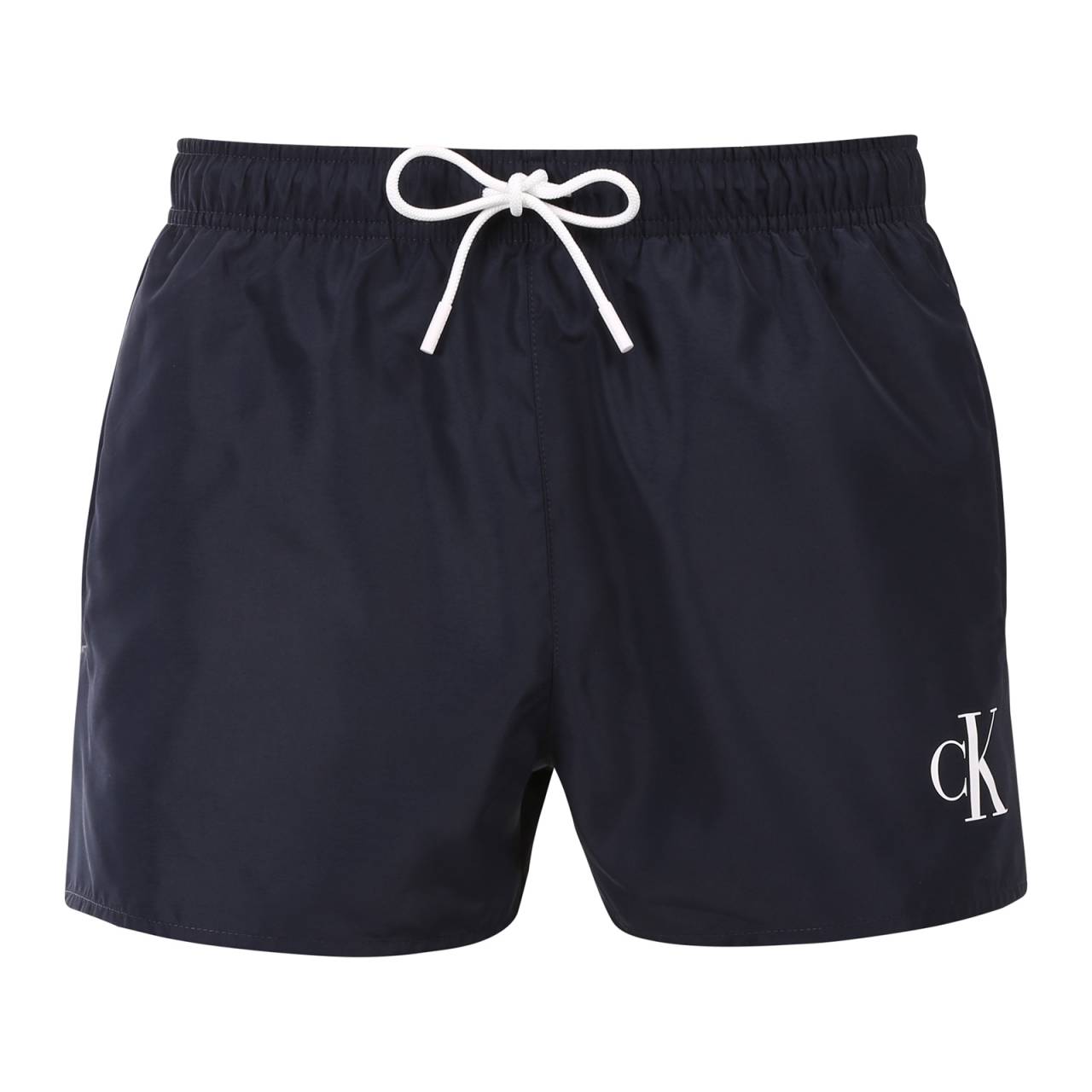 Kupaće gaće Calvin Klein tamno plava (KM0KM01099-CEF) M.
Predstavljamo muške kupaće kostime Calvin Klein koji kombiniraju kultni dizajn brenda s modernim elementima.
Calvin Klein kvaliteta koja vas neće razočarati
Kupaći kostimi Calvin Klein izrađeni su od 100% recikliranog poliestera, što osigurava vrhunsku kvalitetu uz podršku održivosti.
Promišljen dizajn za vašu udobnost
Kupaći kostimi Calvin Klein dizajnirani su s obzirom na udobnost i stil.
Zašto bi kupaći kostimi Calvina Kleina trebali biti neizostavan dio vašeg ormara?

Održivost: Kupaći kostimi izrađeni su od recikliranih materijala, što smanjuje utjecaj na okoliš.
Tehnologija brzog sušenja: Moderni materijal osigurat će vam maksimalnu udobnost tijekom cijelog dana.
Moderan i moderan dizajn: Calvin Klein jednostavno nikad ne izlazi iz mode.
Savršen izbor: Bit ćete zvijezda ne samo na plaži, već i na zabavi uz bazen ili tijekom bilo kojeg vodenog sporta.

Donje rublje Calvin Klein pružit će vam jedinstven stil
Calvin Klein muško donje rublje spada u konstante modne industrije.
Kako se brinuti za kupaći kostim Calvin Kleina
Kako bi kupaći kostimi Calvin Klein dugo zadržali svoju kvalitetu i boju, važno je slijediti ispravan postupak održavanja.

Pranje: Perite pero u perilici rublja na maksimalno 30°C i koristite blagi deterdžent koji je nježan prema materijalu.
Sušenje: Nemojte sušiti kupaći kostim u sušilici - umjesto toga, pustite ga da se osuši na zraku u hladu kako biste spriječili izblijeđivanje jarko crvene boje.
Pohrana: Nakon što se potpuno osuši, kupaći kostim spremite na suho i dobro prozračeno mjesto kako biste spriječili stvaranje plijesni.

Savjet: Pronaći pravi komad donjeg rublja koji vam savršeno pristaje ponekad je izazovno.