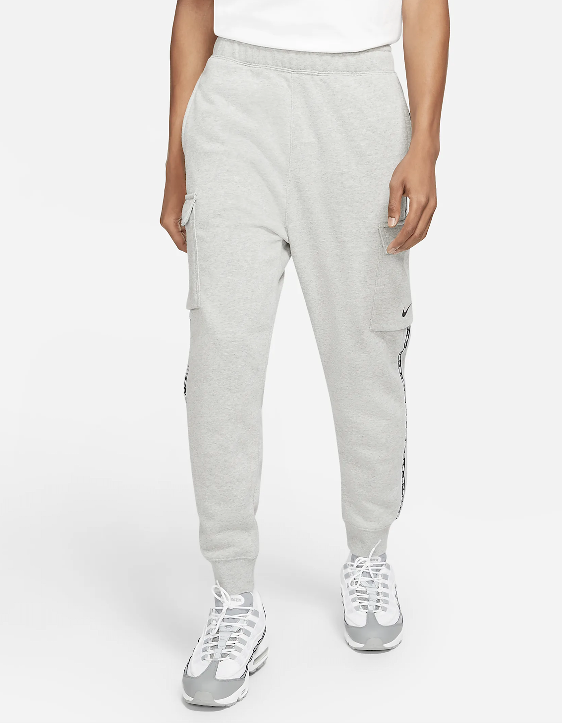 Nike Sportswear XL.