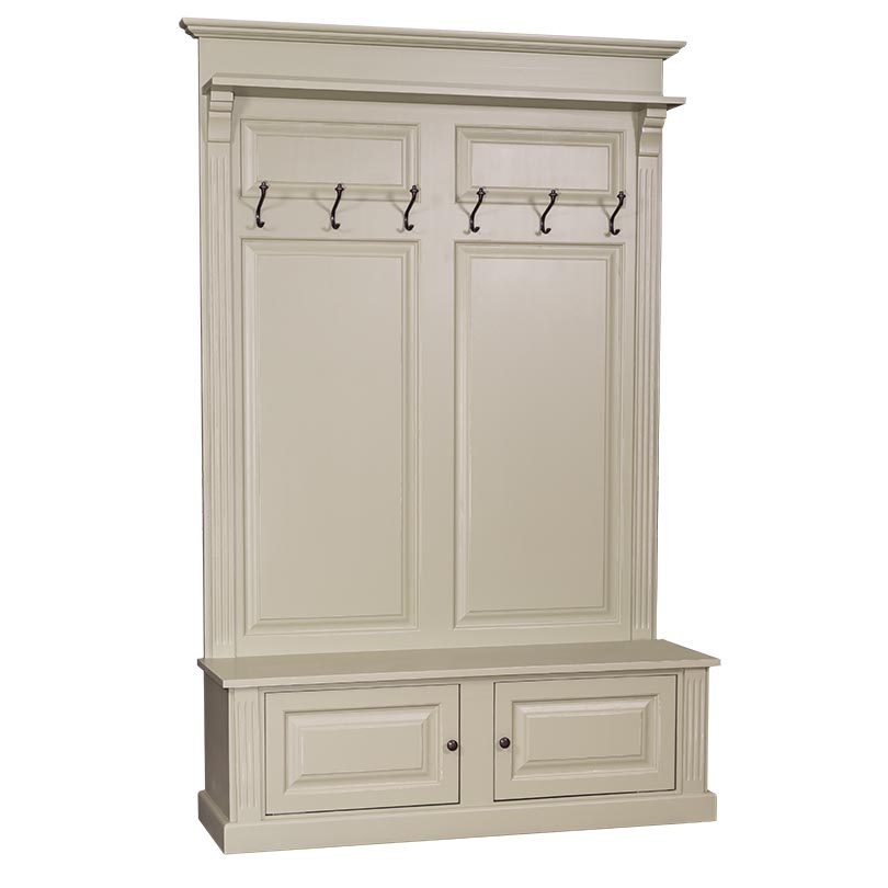 Predsieňová stena z masívu gaia 02 - svetlá patina - p004 + p150a.

 

Efektný vešiak z poctivého borovicového dreva sa hodí ho každé predsiene.

 

Vešiak obsahuje šest kovových háčikov na kabáty, policu a botník se 2 dvierkami.

 

Rozmery vešiaka sú 210x139x41cm (v, š, h).

 

Pre prohlídnutí našich ďalších predsieňových stien z masívu kliknite TU.

 

Ďalšie prírodné produkty nájdete spoločne s podobným masívnym tovarom nižšie v súvisiacich produktoch. Farba uvedená vo vzorkovníku sa môže ľahko líšiť oproti fotografii výrobku. Príčinnú môže byť zobrazovanie farieb monitora či rôzne nasvietenie výrobkov pri fotení.


Z dôvodu výroby vidieckeho nábytku na zákazku, sme nútení požadovať od zákazníka zálohu v minimálnej výške 30% z ceny nábytku.