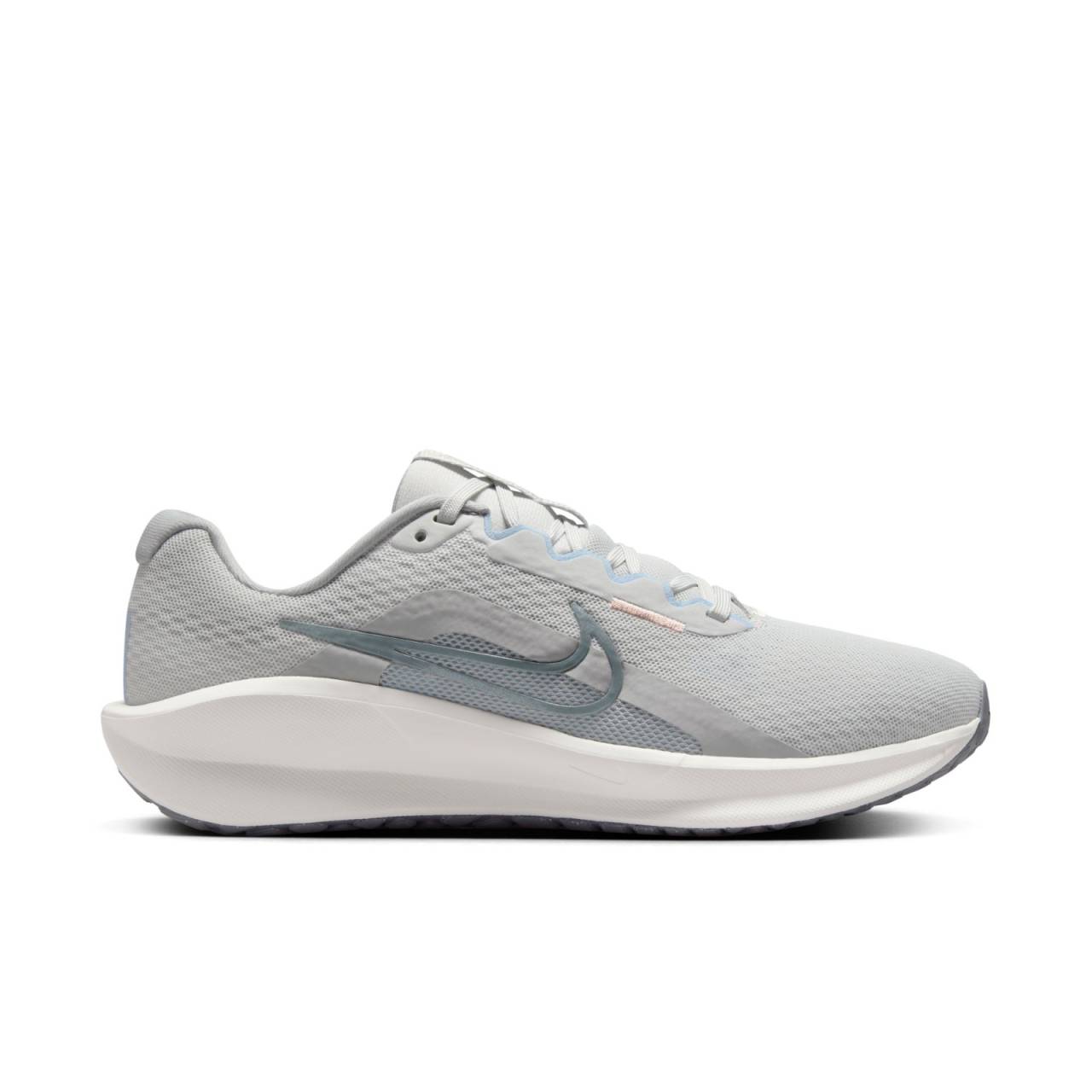 Nike Downshifter 13 Womens Road Running Shoes 36,5.