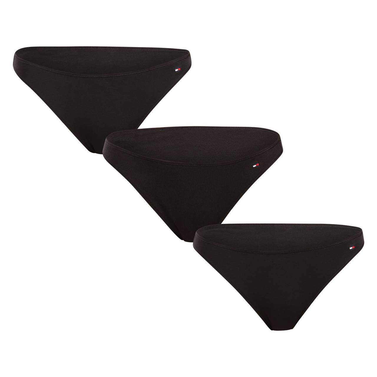 3PACK Damen Slips Tommy Hilfiger schwarz (UW0UW05753 0V6) S.
Die Damen Slips von Tommy Hilfiger sind ideal für Frauen, die sich bei jeder Freizeitaktivität und alltäglichem Tragen wohlfühlen möchten.