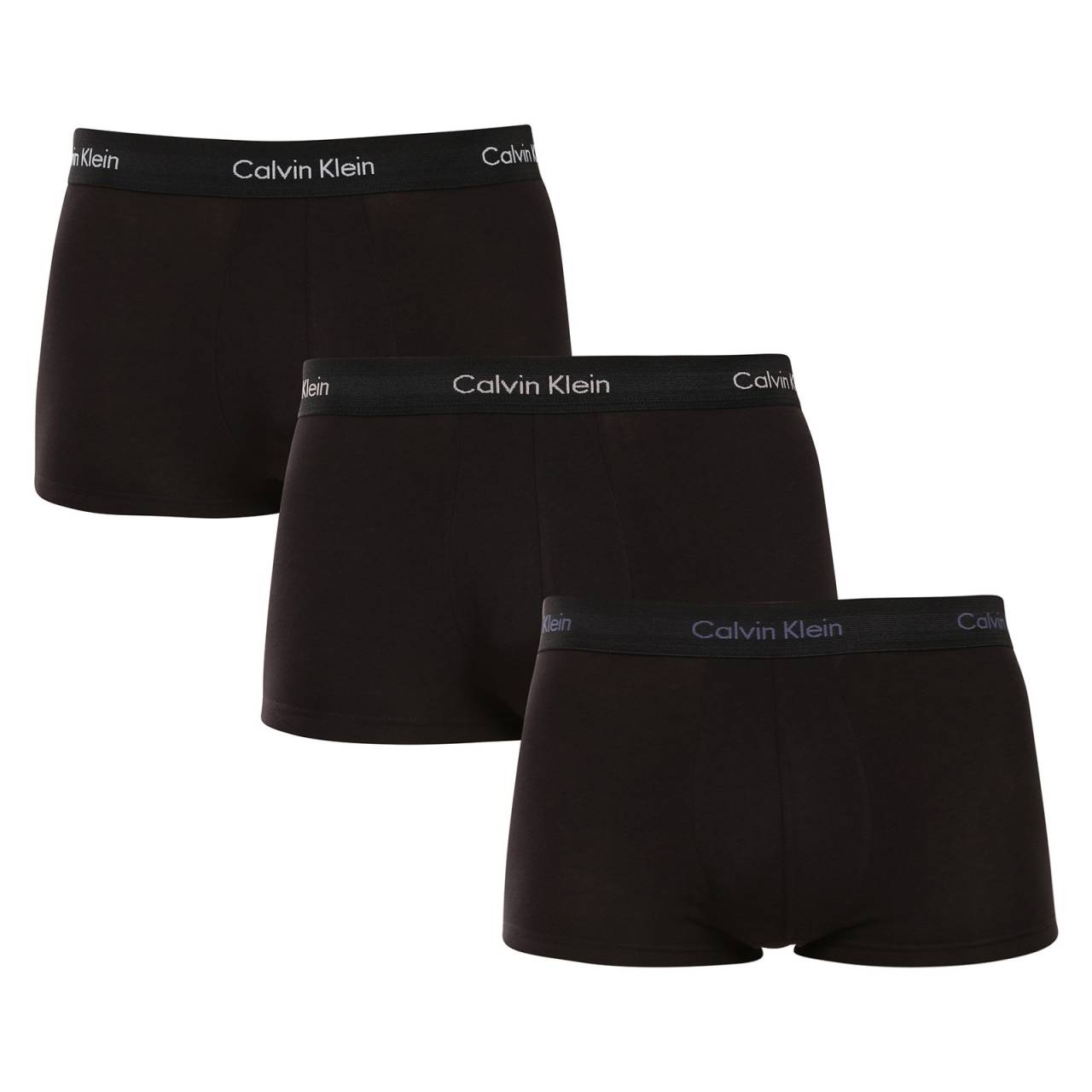 3PACK Boxers pour hommes Calvin Klein noir (U2664G-VXT) M.
Cet ensemble de caleçons pour hommes Calvin Klein apporte non seulement un confort total, mais aussi un style intemporel et moderne.
Matériau de qualité pour un usage quotidien
Le boxer Calvin Klein est fabriqué en coton de qualité supérieure avec une touche d'élasthanne, ce qui garantit douceur, respirabilité et souplesse.
Slip plus court pour une liberté de mouvement maximale
Les boxers Calvin Klein ont des jambes plus courtes, ce qui en fait le choix idéal pour ceux qui préfèrent des mouvements plus libres et des restrictions minimales.
Des avantages que vous apprécierez chaque jour

Cotonrespirant: Vous gardez la fraîcheur toute la journée.


Flexibilité grâce à l' élasthanne: Le boxer s'adapte parfaitement à votre corps et n'entrave pas vos mouvements.


Caoutchouc tressé élégant: Le logo Calvin Klein confère à ce caleçon un look intemporel.

Les sous-vêtements Calvin Klein vous donnent un style unique
Les sous-vêtements pour hommes Calvin Klein sont l'un des piliers de l'industrie de la mode.
Comment entretenir les boxers Calvin Klein
Pour que les boxers conservent longtemps leur qualité et leur confort, nous vous recommandons de suivre les conseils suivants :

Blanchisserie: Laver les boxers à 30°C pour préserver la douceur de la matière.


Séchage: Peut être séché en toute sécurité dans un sèche-linge à basse température.


Repassage: Les caleçons n'ont pas besoin d'être repassés.

Conseil : Trouver le sous-vêtement qui vous convient parfaitement peut s'avérer difficile.