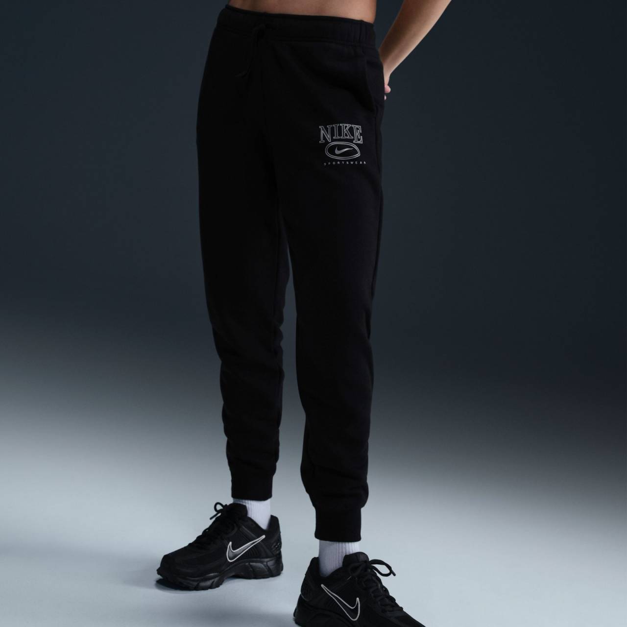 Nike Sportswear Club Fleece Womens Mid-Rise Graphic Pants L.