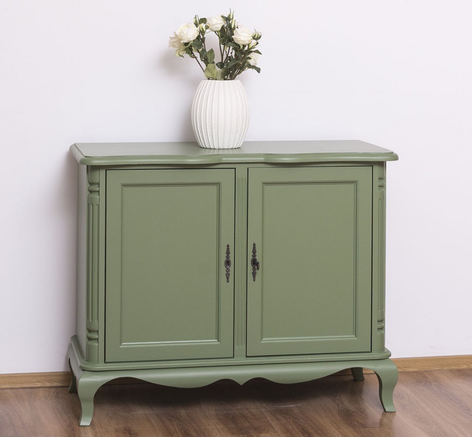 Komoda rustique - farba - p041.

 

Kvalitné masívne drevo z borovice, z ktorého je komoda vyrobená, zaručí tú najvyššiu možnú kvalitu.

 

Ďalšie prírodné produkty nájdete spoločne s podobným masívnym tovarom nižšie v súvisiacich produktoch.

 

Rozmery komody Rustique sú 110x89x48cm (š, v, h).

 

Ďalšie produkty prírodnej kolekcie RUSTIQUE spoločne s podobnými masívnymi prvkami nájdete nižšie v súvisiacich produktoch.

 


Z dôvodov výroby sedliackeho nábytku na zákazku, sme nútení požadovať od zákazníka zálohu v minimálnej výške 30% z ceny nábytku.