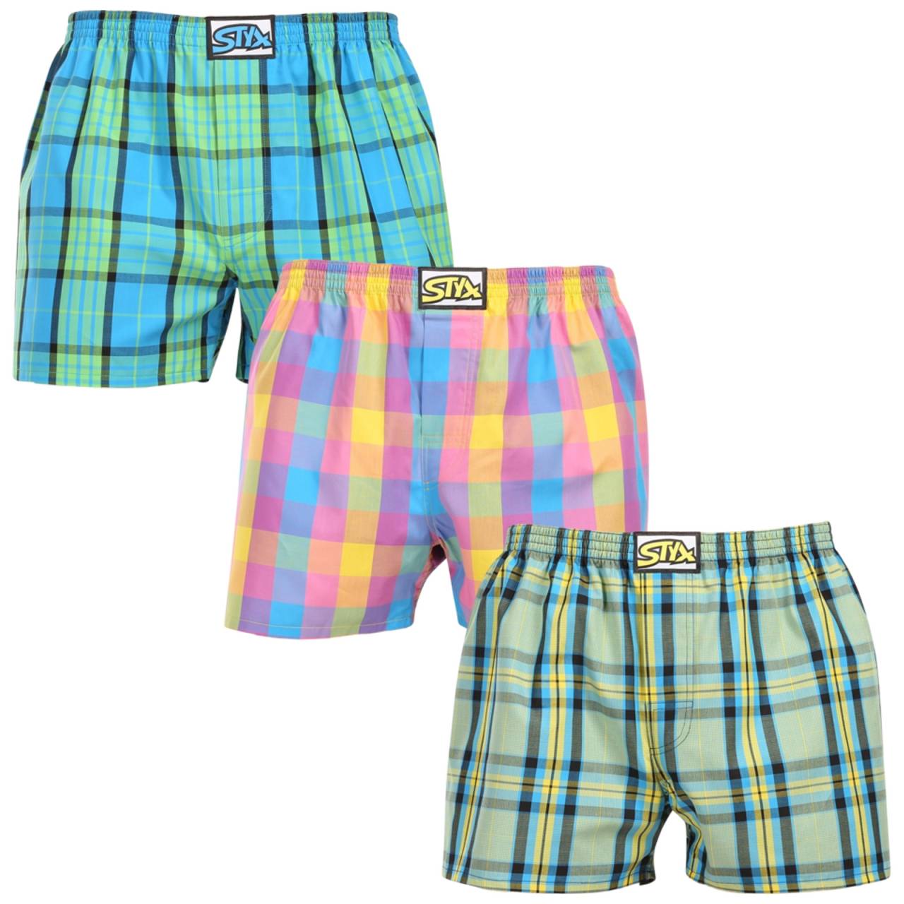 3PACK pánske trenky Styx klasická guma viacfarebné (3A110103) XXL, trenírky.
Doprajte si štýl a pohodlie s pánskymi šortkami Styx v pestrých farbách a originálnom dizajne.
Mäkký materiál pre celodenné pohodlie
Šortky Styx sú vyrobené zo 100 % bavlny, ktorá ponúka mäkkosť a priedušnosť aj pri celodennom nosení.
Originálny dizajn a pohodlné nosenie
Šortky Styx vnesú do vášho šatníka hravosť a jedinečný štýl vďaka odvážnym farbám a originálnym potlačiam.
Prečo si zaobstarať šortky Styx?

Vyrobené v Českej republike s dôrazom na kvalitu a precíznosť.


Materiál zo 100 % bavlny pre mäkkosť a pohodlie.


Originálne a zábavné vzory, ktoré vás odlíšia.

Kvalita z Českej republiky, to je spodná bielizeň Styx
Spodná bielizeň Styx sa kompletne vyrába v Českej republike.
Ako sa starať o šortky Styx
Ak chcete zachovať kvalitu a pohodlie svojich šortiek, postupujte podľa týchto pokynov:

Pranie: Perte pri maximálnej teplote 30 °C, aby ste zachovali intenzívne farby a mäkkosť bavlny.


Sušenie: Neodporúčame sušenie v bubnovej sušičke, radšej ich nechajte voľne uschnúť na vzduchu.


Žehlenie: Šortky môžete žehliť pri nízkej teplote, aby mali hladký vzhľad.

Tip: Staňte sa expertom na údržbu spodnej bielizne vďaka tipom v našom článku a doprajte svojim obľúbeným kúskom starostlivosť, akú si zaslúžia.