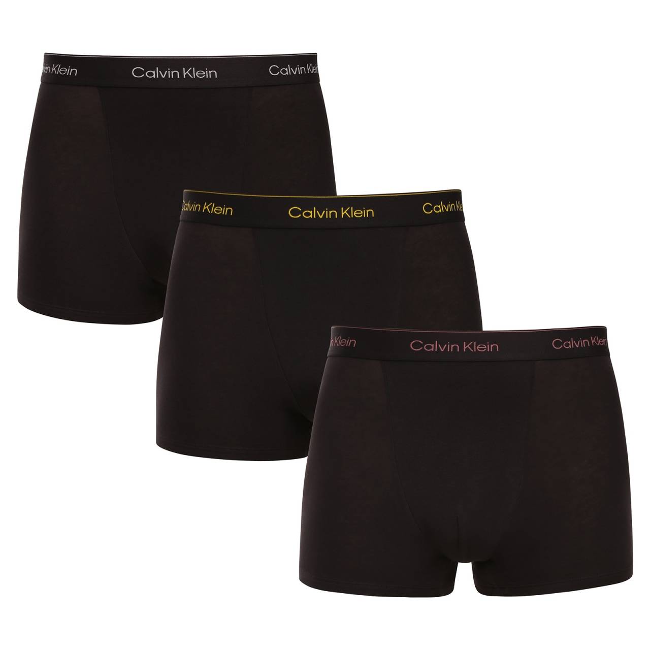3PACK Herren Klassische Boxershorts Calvin Klein schwarz (NB4286-YFE) S.
Genießen Sie ultimativen Komfort und Luxus mit den Calvin Klein Boxershorts für Männer in elegantem Schwarz.
Hochwertiges Material für ganztägigen Komfort
Die Boxershorts sind aus einer hochwertigen Mischung aus Baumwolle und Elastan gefertigt.
Elegantes Design und praktischer Schnitt
Die schwarze Farbe und der gewebte Gummizug mit kontrastierendem Calvin Klein-Logo sorgen für einen stilvollen und zeitlosen Look.
Warum Sie Calvin Klein Boxershorts lieben werden

Hochwertiges Material: Die Kombination aus Baumwolle und Elastan sorgt für Weichheit, Atmungsaktivität und Flexibilität für maximalen Komfort während des ganzen Tages.


Elegantes Design: Die zeitlose schwarze Farbe und das kultige, aufgestickte Calvin Klein-Logo verleihen den Boxershorts einen eleganten Look, der zu jedem Anlass passt.


Praktischer Schnitt: Die längeren Beine und die anpassungsfähige Passform bieten zusätzlichen Komfort und Bewegungsfreiheit, ideal für Freizeit, Beruf und Berufung.

Calvin Klein Unterwäsche wird von Menschen auf der ganzen Welt geliebt
Calvin Klein Herrenunterwäsche gehört zu den Aushängeschildern der Modeindustrie.
So pflegen Sie Ihre Calvin Klein Boxershorts
Damit Ihre neuen Boxershorts so lange wie möglich ihr Aussehen und ihre Qualität behalten, sollten Sie diese einfachen Richtlinien befolgen:

Wäscherei: Der Stift hat eine Höchsttemperatur von 30 °C.


Trocknen:  Das Trocknen im Wäschetrockner wird nicht empfohlen - Lufttrocknung ist die beste Option.


Bügeln: Boxershorts müssen nicht gebügelt werden, was Ihnen Zeit und Mühe erspart.

Tip: Die Suche nach Ihrer Lieblingsunterwäsche kann sehr langwierig sein, deshalb möchten wir, dass Ihre Lieblingsstücke lange halten.
