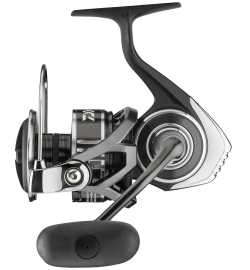 Daiwa navijak bg mq 10000 h.
 Brzdná síla: 2500/3000: 10kg, 4000-6000: 12kg, 8000/10000: 15kg, 20000: 20kg 
   
 Monocoque® hliníkové tělo ► 6 kuličkových ložisek ► Silné převody TOUGH DIGIGEAR® ► Brzdný systém ATD™ ► Karbonové brzdné disky ► Anti-reverzní systém Infinite® ► Křížové navíjení vlasce Cross Wrap® ► Hliníková cívka pro daleké náhozy ABS® ► Soustružená hliníková rukojeť ► Rukojeť Hi-Grip ► Rolnička Twist Buster® II ► Od velikosti 6000 manuální překlapeč