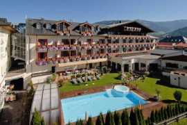 Rakúsko Kaprun / Zell am See Neue Post 14 dňový pobyt Raňajky Vlastná July 2026 (27/07/26- 9/08/26)