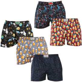 5PACK Caleçons pour hommes Styx art caoutchouc classique multicolour (5A1378145) L.
Offrez-vous du style et du confort avec les shorts pour hommes Styx aux couleurs vives et aux motifs originaux.
Matière souple pour un confort tout au long de la journée
Le short Styx est fabriqué en 100 % coton, ce qui lui confère douceur et respirabilité, même lorsqu'il est porté toute la journée.
Un design original et une coupe confortable
Le short Styx apportera de la gaieté et un style unique à votre garde-robe grâce à ses couleurs audacieuses et ses imprimés originaux.
Pourquoi acheter des shorts Styx ?

Fabriqués en République tchèque, ils mettent l'accent sur la qualité et la précision.


Matière 100 % coton pour plus de douceur et de confort.


Des dessins originaux et amusants qui vous démarqueront.

La qualité de la République tchèque, c'est le sous-vêtement Styx.
Les sous-vêtements Styx sont entièrement fabriqués en République tchèque.
Comment entretenir les shorts Styx
Pour préserver la qualité et le confort de vos shorts, suivez les conseils suivants :

Blanchisserie: Laver à une température maximale de 30 °C pour conserver l'intensité des couleurs et la douceur du coton.


Séchage: Nous ne recommandons pas de les sécher dans le sèche-linge, mais plutôt de les laisser sécher à l'air libre.


Repassage: Pour un aspect plus lisse, vous pouvez repasser le short à basse température.

Conseil : Devenez un expert de l'entretien de la lingerie grâce aux conseils de notre article et donnez à vos pièces préférées le soin qu'elles méritent.