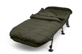 Sonik lehátko so spacákom axs sleep system comfort memory foam.
 Spací systém je plne dvojvrstvový systém s obojstrannou a odnímateľnou vnútornou hornou vrstvou, čím si ho ľahko upravíte z 5-sezónneho na 3-sezónne.
 Vlastnosti spacieho vaku: •Dvojvrstvová konštrukcia s obojstrannou/vynímateľnou prikrývkou – môžete si zvoliť fleece alebo hladký polyester •Systém uchytenia EXpanda™ pre extra teplo a všestrannosť •Až 5-sezónne (pod odstránenie prikrývky 3-sezónne) •Vysoko kvalitná silikónová výplň z dutých vlákien •Fleecová prikrývka s hladkou podšívkou pri krku •Hladká polyesterová podšívka pre ľahký pohyb •Sťahovacie šnúrky na odstránenie studených miest •Vnútorné vrecká na zahrievanie rúk/golier pri krku •Vrecka na upevnenie vankúša so sťahovacou šnúrkou •Nadrozmerné zipsy č.
 Vlastnosti lehátka: •Komfortný matrac z 60 mm pamäťovej peny sa prispôsobí vášmu telu a poskytuje vynikajúcu úroveň pohodlia •Super ľahký rám z hliníkovej zliatiny s dlhšími nohami a bezpečnými zámkami na nastavenie dĺžky •Plochý profil s nastaviteľnou bedrovou opierkou na prispôsobenie tuhosti •Nový materiál Velvotex™ pre dotyk luxusu •Odpružené nastaviteľné nohy so zámkom a veľkými otočnými pätkami proti zaboreniu do blata •Veľký dvojitý skladací pánt na zloženie vrátane spacieho vaku •Dva bočné napínacie popruhy pre kompaktné skladovanie •Dve praktické bočné úložné vrecká