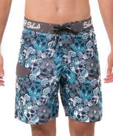 Moške kopalke 69SLAM MINT SUGAR CRANE (SLLMSC-PM) S.
Uživajte v poletju v polni meri s kopalkami 69SLAM - idealno izbiro za tiste, ki iščejo največje udobje, funkcionalnost in prepoznaven slog.
Lahka, hitro sušeča se in pripravljena na akcijo
Kopalke so izdelane iz 100-odstotnega poliestra, ki je idealen material za zabavo v vodi in aktivno gibanje.
Praktičen kroj in premišljene podrobnosti
Klasičen kroj zagotavlja udobno prileganje in zadostno pokritost.
V čem je blagovna znamka 69SLAM posebna?
Blagovna znamka 69SLAM izvira z Balija in je simbol svobode, ustvarjalnosti in nebrzdanega življenjskega sloga.
Kako skrbeti za kopalke:

Pralnica: Kopalke lahko operete ročno ali v pralnem stroju na nežnem programu pri 30 °C.
Sušenje: Ne sušite ga v sušilniku.
Likanje: Kopalk ne likate - material tega ne potrebuje, visoke temperature pa bi ga lahko poškodovale.