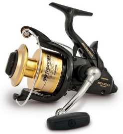 Shimano navijak baitrunner deu 8000.