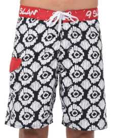 Pánske plavky 69SLAM IKAT DIAMOND (SLLIKD-PM) M.
Vychutnajte si leto naplno s plavkami od 69SLAM – ideálnou voľbou pre každého, kto hľadá maximálne pohodlie, funkčnosť a výrazný štýl.
Ľahké, rýchloschnúce a pripravené na akciu
Plavky sú vyrobené zo 100 % polyesteru, ktorý je ideálnym materiálom pre vodné radovánky a aktívny pohyb.
Praktický strih a premyslené detaily
Klasický strih boardshort zaisťuje pohodlné nosenie a dostatočné zakrytie.
Čo robí značku 69SLAM výnimočnou?
Značka 69SLAM pochádza z Bali a je symbolom slobody, kreativity a neobmedzeného životného štýlu.
Ako sa starať o plavky:

Pranie: Plavky je ideálne prať ručne alebo v práčke na jemný cyklus pri 30 °C.
Sušenie: Nesušte v sušičke.
Žehlenie: Plavky nežehlite – materiál to nepotrebuje a vysoké teploty by ho mohli poškodiť.