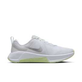Nike MC Trainer 3 Womens Workout Shoes 38,5.