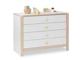 Detská zásuvková komoda beatrice - dub svetlý/biela.

 

Prinášame vám komodu Beatrice, ktorá sa bude skvele vynímať najmä v detskej izbe a poskytne vám toľko potrebný úložný priestor.

 

Rohy komody Beatrice sú vybavené ochrannými lištami, ktoré zvyšujú bezpečnosť nábytku.

 

Všetok nábytok patriaci do kolekcie Beatrice nájdete nižšie v súvisiacich produktoch.