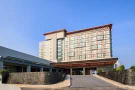 Thajsko Pattaya Renaissance Pattaya Resort & Spa 12 dňový pobyt Polpenzia Letecky Letisko: Praha March 2026 (29/03/26- 9/04/26)