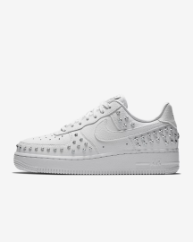 Nike WMNS Air Force 1 07 XX 40.