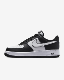 Nike Air Force 1 07 44,5.